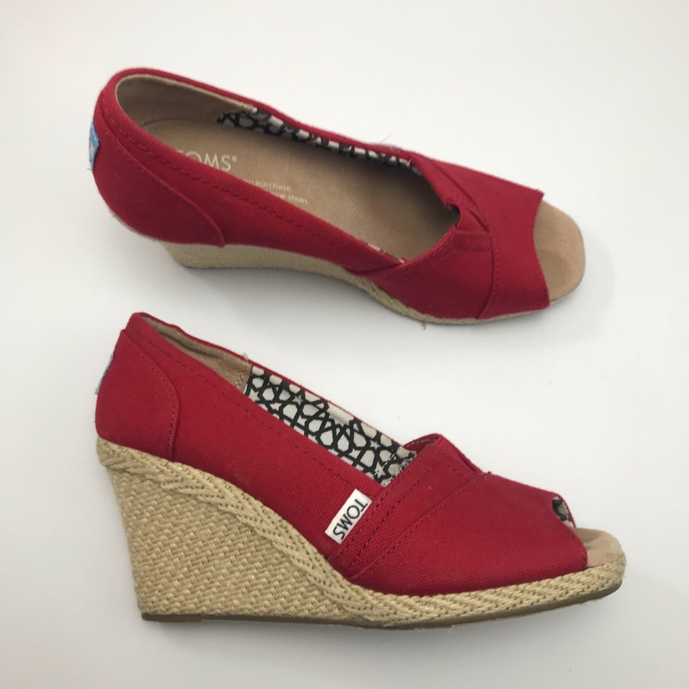 Toms Red Wedges